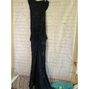 Couture Black Lace Evening Gown w/mesh Appliques - Size Small